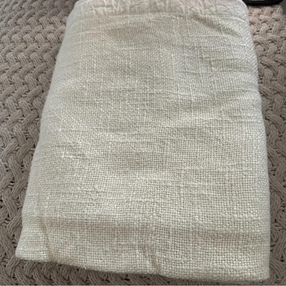 West Elm Viscose Linen Throw 50 X60 Alabaster